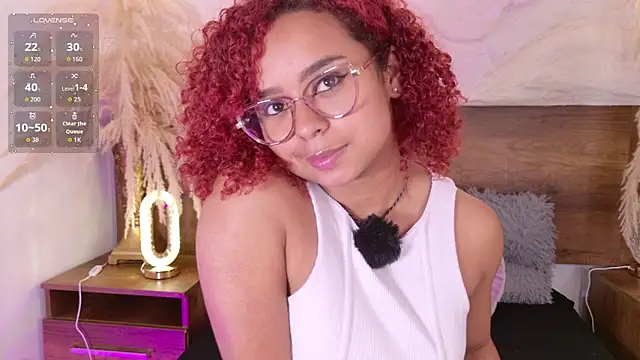 lara curly online show from April 2026 11:35:01 AM