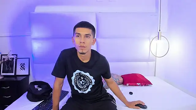 your d0ll1 online show from April 2026 12:54:02 PM