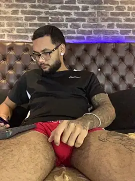 KyleJoss30 online show from April 2026 09:29:02 PM