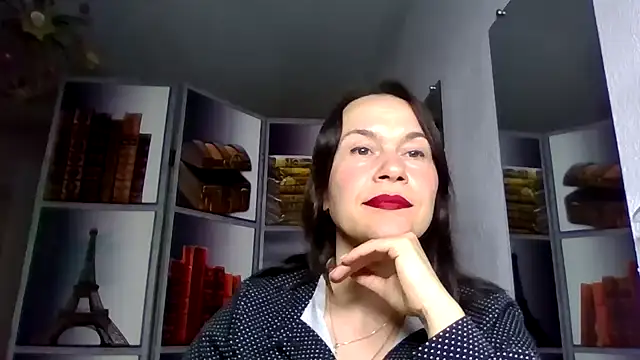 Selena Moo online show from March 2026 11:13:01 AM