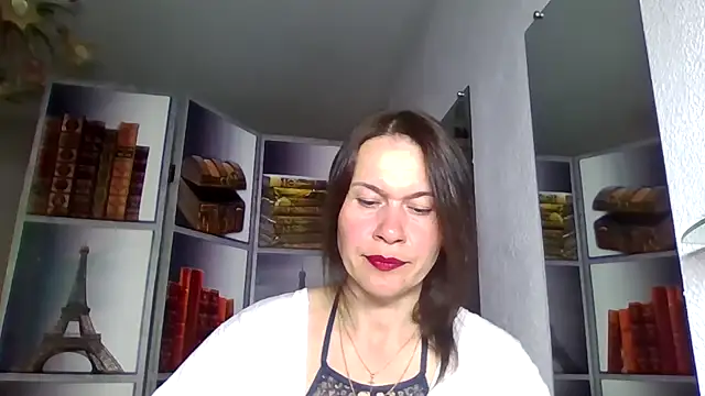 Selena Moo online show from March 2026 07:53:01 AM