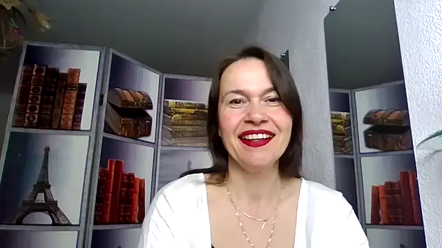 Selena Moo online show from April 2026 08:48:01 AM