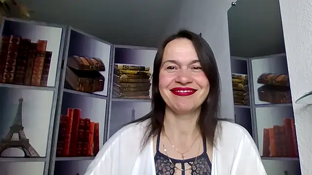 Selena Moo online show from April 2026 09:04:01 AM