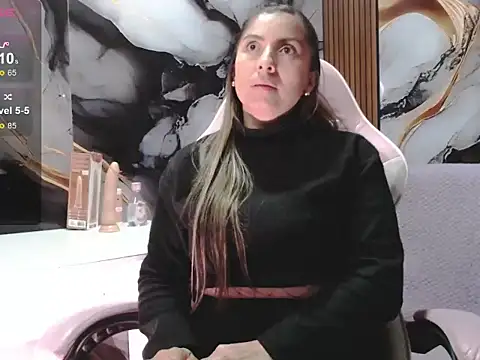 HELLEN MARK online show from April 2026 11:00:01 AM