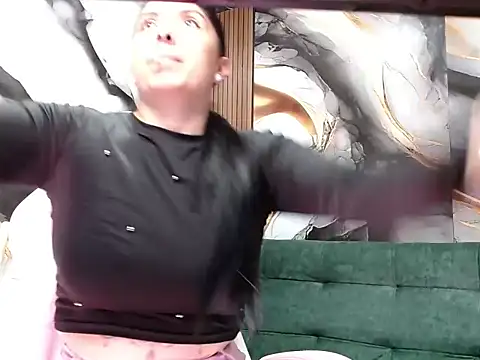 HELLEN MARK online show from April 2026 11:24:02 AM