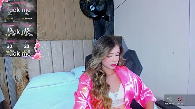 EmilyJohnsoon online show from April 2026 08:46:02 PM