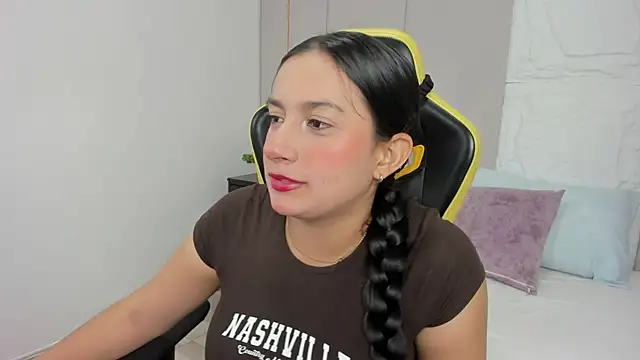 kira relish online show from April 2026 11:06:01 AM