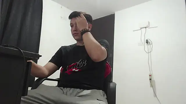 Lucifeeeer 666 online show from April 2026 07:49:01 PM