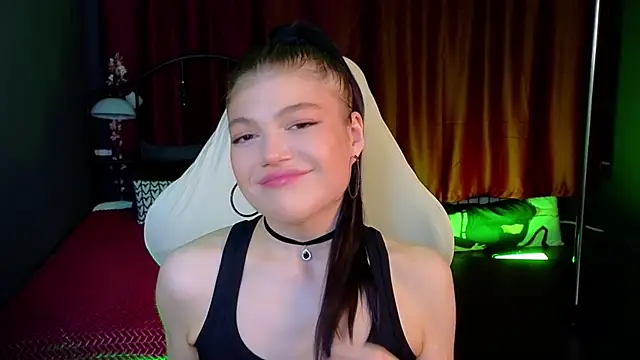 Softeach online show from April 2026 08:31:01 PM