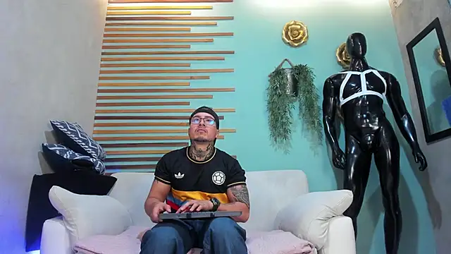 Lance miller online show from April 2026 01:32:01 AM