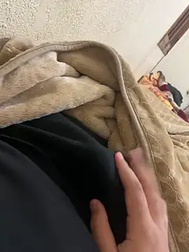 yassineamri online show from April 2026 05:05:02 PM