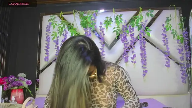 Freyaa Millerr online show from April 2026 05:01:02 AM