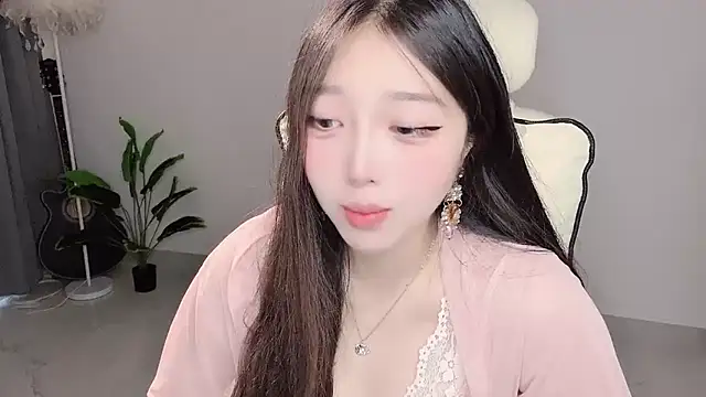 Yukiy8877 online show from April 2026 12:58:02 AM