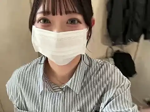 y-u-r-a-33 online show from April 2026 07:13:01 AM