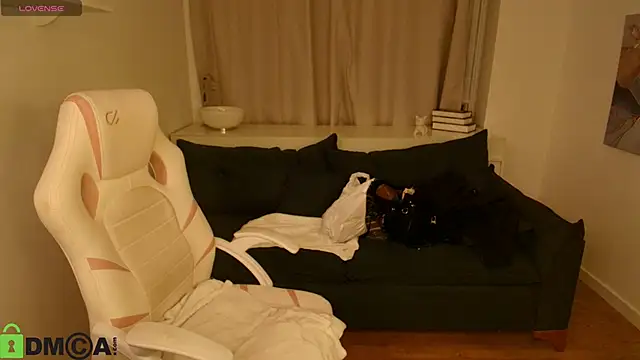 Stacy Tyler online show from April 2026 03:34:02 AM