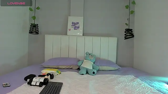 Khalessy j online show from March 2026 08:48:01 PM