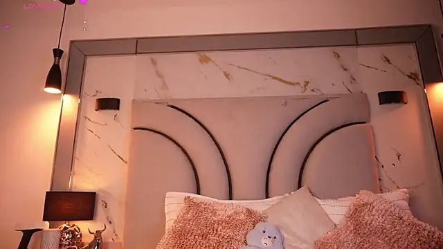 Doll kira  online show from April 2026 02:34:01 PM