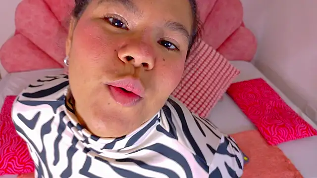 AhslyEvans   online show from April 2026 11:44:02 AM