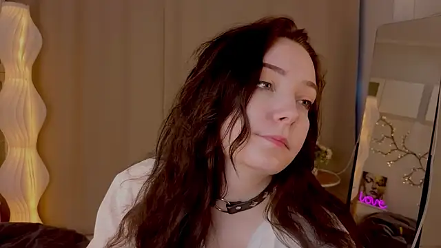 KaraNeagle online show from April 2026 06:13:05 AM