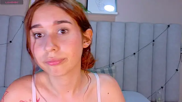 StarrMoon   online show from April 2026 06:19:01 AM