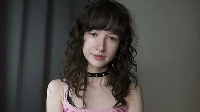 DellaLeck online show from April 2026 07:44:02 PM