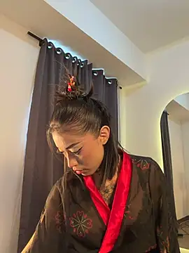 Ellelie 77 online show from April 2026 02:06:01 PM