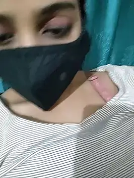 ALIZA FENDY online show from April 2026 05:39:02 PM