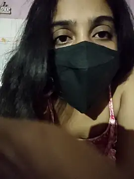 Snapshot of ALIZA_FENDY chatting on June 2026 07:07:01 PM ALIZA FENDY online show from June 2026 07:07:01 PM