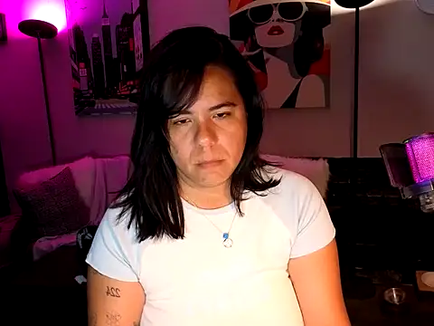 HannaJonns online show from April 2026 07:35:01 AM