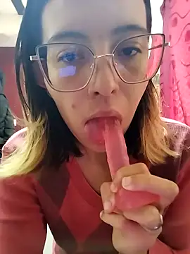 Greta silber26 online show from April 2026 06:50:01 PM