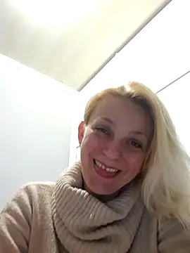 MiaLove183 online show from April 2026 01:11:01 PM