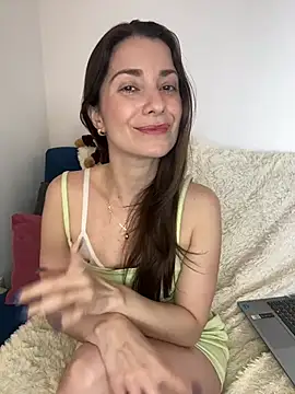 natashakinski online show from April 2026 07:40:01 PM