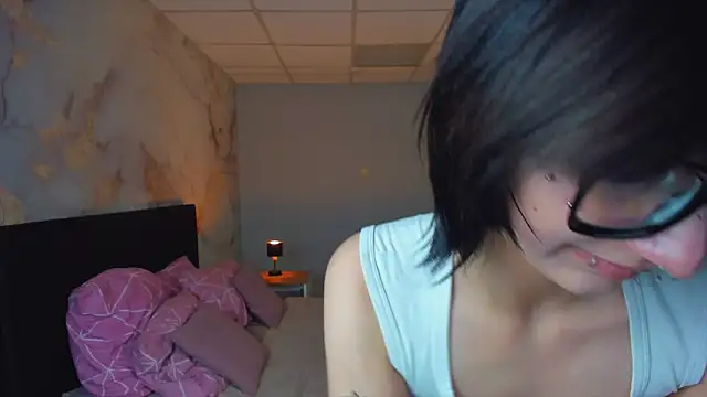 LunaVogue online show from March 2026 03:41:02 AM