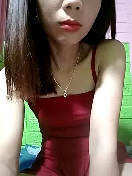 AmyLinee01 online show from April 2026 07:07:02 PM