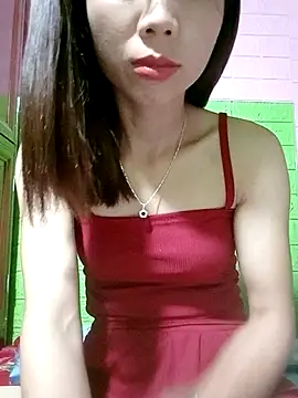 AmyLinee01 online show from April 2026 07:58:01 PM