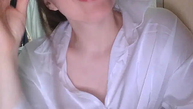Snapshot of mery_lou20252 chatting on July 2026 06:03:02 PM mery lou20252 online show from July 2026 06:03:02 PM