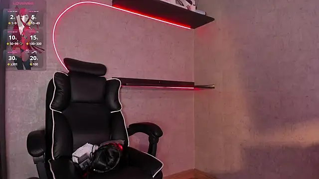 Carmillaa online show from April 2026 10:29:02 PM