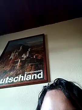 yarinhafox online show from April 2026 10:01:02 AM