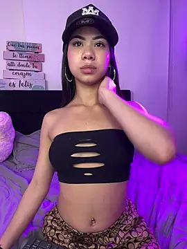 Miia coollins online show from April 2026 09:39:33 PM