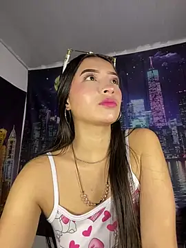 Itze Mua online show from March 2026 03:12:01 AM