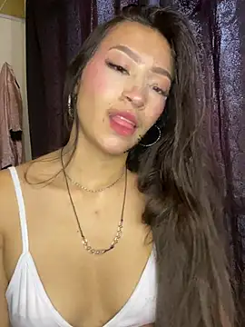 Itze Mua online show from June 2026 09:31:01 PM