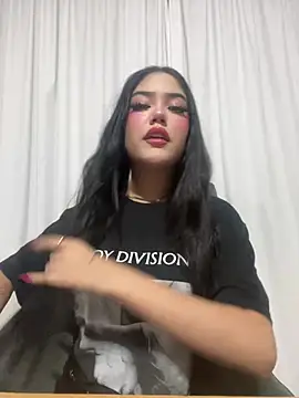 dollsweety19 online show from June 2026 03:44:01 AM