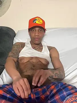PHAT FTM KLIT87 online show from May 2026 11:01:04 PM