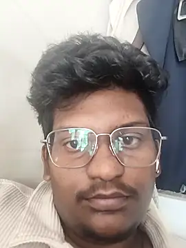 Snapshot of Macha04 chatting on June 2026 05:19:02 AM Macha04 online show from June 2026 05:19:02 AM