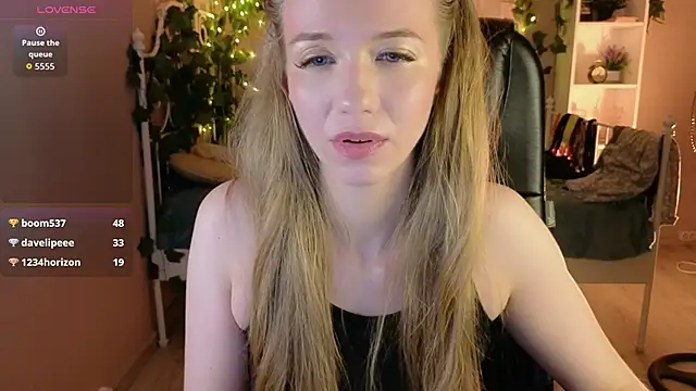 TonyRaymon online show from April 2026 06:19:02 PM