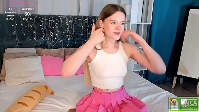 Emma peach online show from March 2026 09:53:02 AM