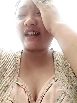 Beauty-girl- online show from April 2026 12:35:01 AM