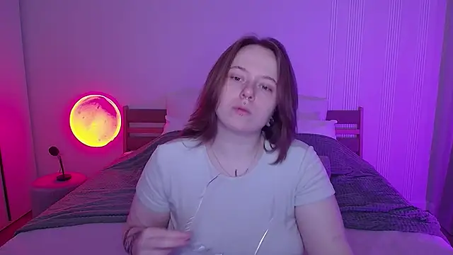 SelenaLily online show from April 2026 01:16:01 PM