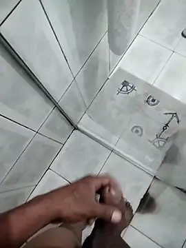 Pretinho-01 online show from April 2026 12:33:01 AM