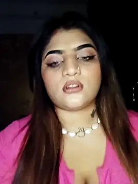 Sanaya Gil online show from April 2026 07:58:02 PM